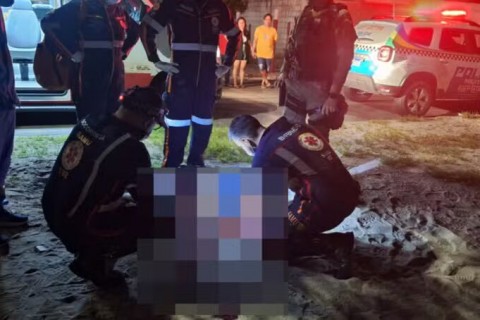 Homem de 47 anos é morto a facadas no litoral do Piauí; vítima foi achada com perfurações no rosto e peito